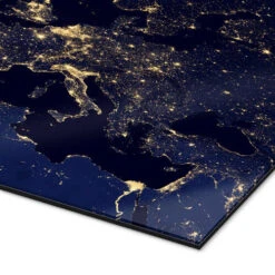 Europa Om Natten NASA Galleritryk 30 X 20 Cm Billedramme -POSTERLOUNGE Salg 551526 gallery print empCorner l