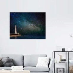 Lighthouse In Starlight Plakat 40 X 30 Cm Billedramme 9 Lighthouse In Starlight Plakat 40 X 30 Cm Billedramme -POSTERLOUNGE Salg 616273 poster room photography l