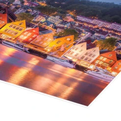 Famous Bryggen Street In Bergen, Norway Plakat 30 X 20 Cm Billedramme -POSTERLOUNGE Salg 681070 poster empCorner l