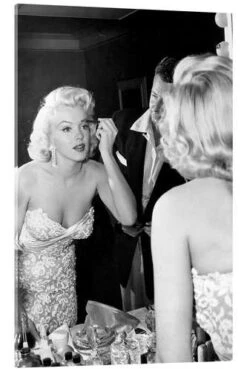 Marilyn Monroe Sminker Sig Celebrity Collection Akrylbillede 20 X 30 Cm Billedramme