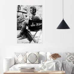 Steve McQueen I Direktørstolen Celebrity Collection Plakat 20 X 30 Cm Billedramme -POSTERLOUNGE Salg 702442 poster room living room l