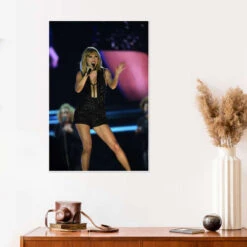 Taylor Swift In Concert, F1 World Championship, Texas 2016 II Plakat 20 X 30 Cm Billedramme -POSTERLOUNGE Salg 712900 poster room photography l