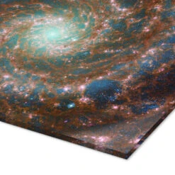 Phantom Galaxy, JWST And HST, 2022 NASA Akrylbillede 30 X 20 Cm Billedramme -POSTERLOUNGE Salg 751178 acrylic glass empCorner l