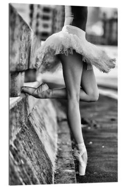 Ballet Dancer On A Wall Galleritryk 20 X 30 Cm Billedramme